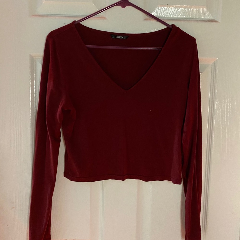 Maroon Cropped V Neck Longsleeve
